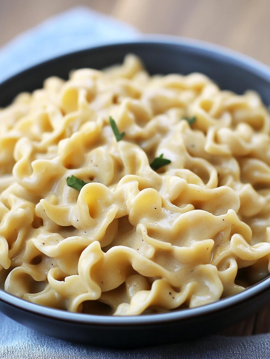 Slow Cooker Creamy Cafeteria Noodles