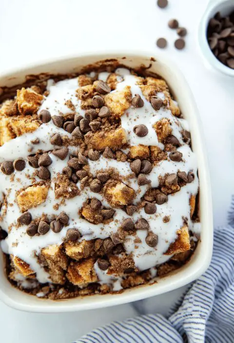 Chocolate Chip Cinnamon Roll Cake