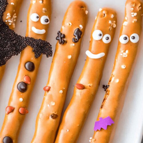 Halloween Pretzel Rods