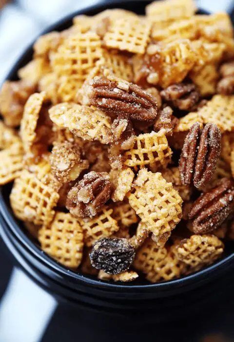 Praline Crunch Snack Mix