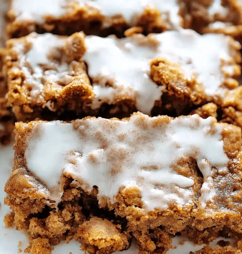 Pumpkin Cinnamon Roll Cake