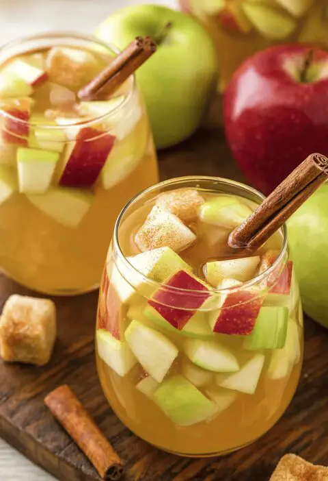 Caramel Apple Sangria