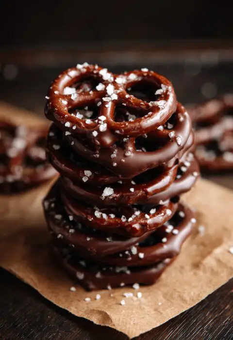 Dark Chocolate Sea Salt Pretzels Recipe