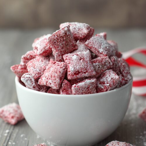 Red Velvet Muddy Buddies Recipe