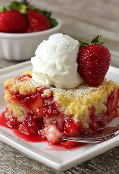 Strawberry Shortcake Dump Cake Recipe