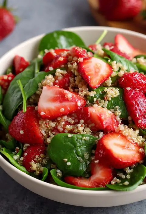 Strawberry Spinach Quinoa Salad Recipe